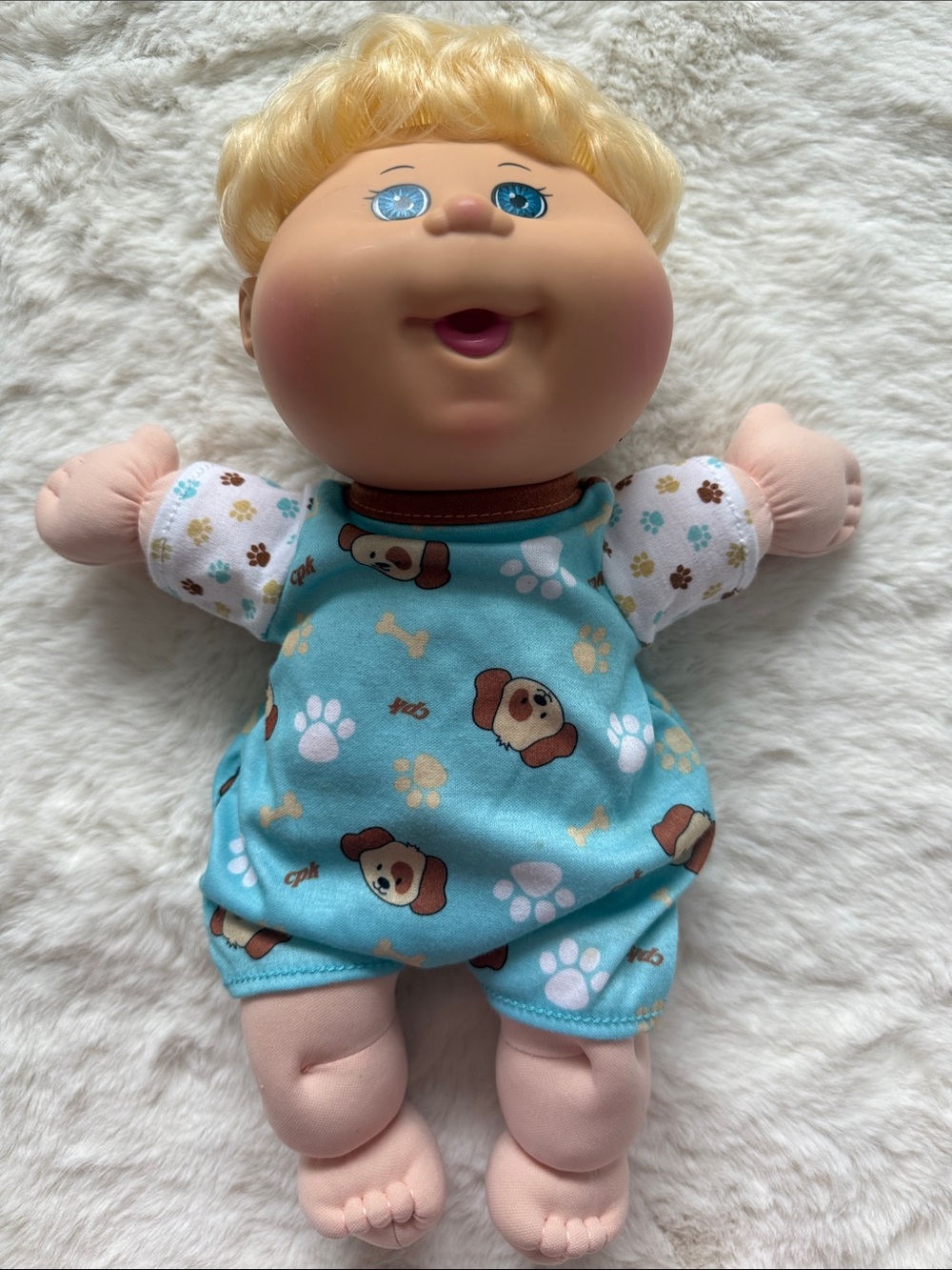 Cabbage Patch Kids Baby Doll Blonde Blue Eyes Puppy Pajamas 2015